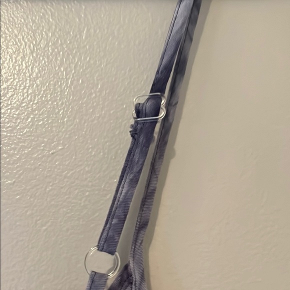 C Asymmetrical Blue and White Camisole Top XL - Picture 8 of 9